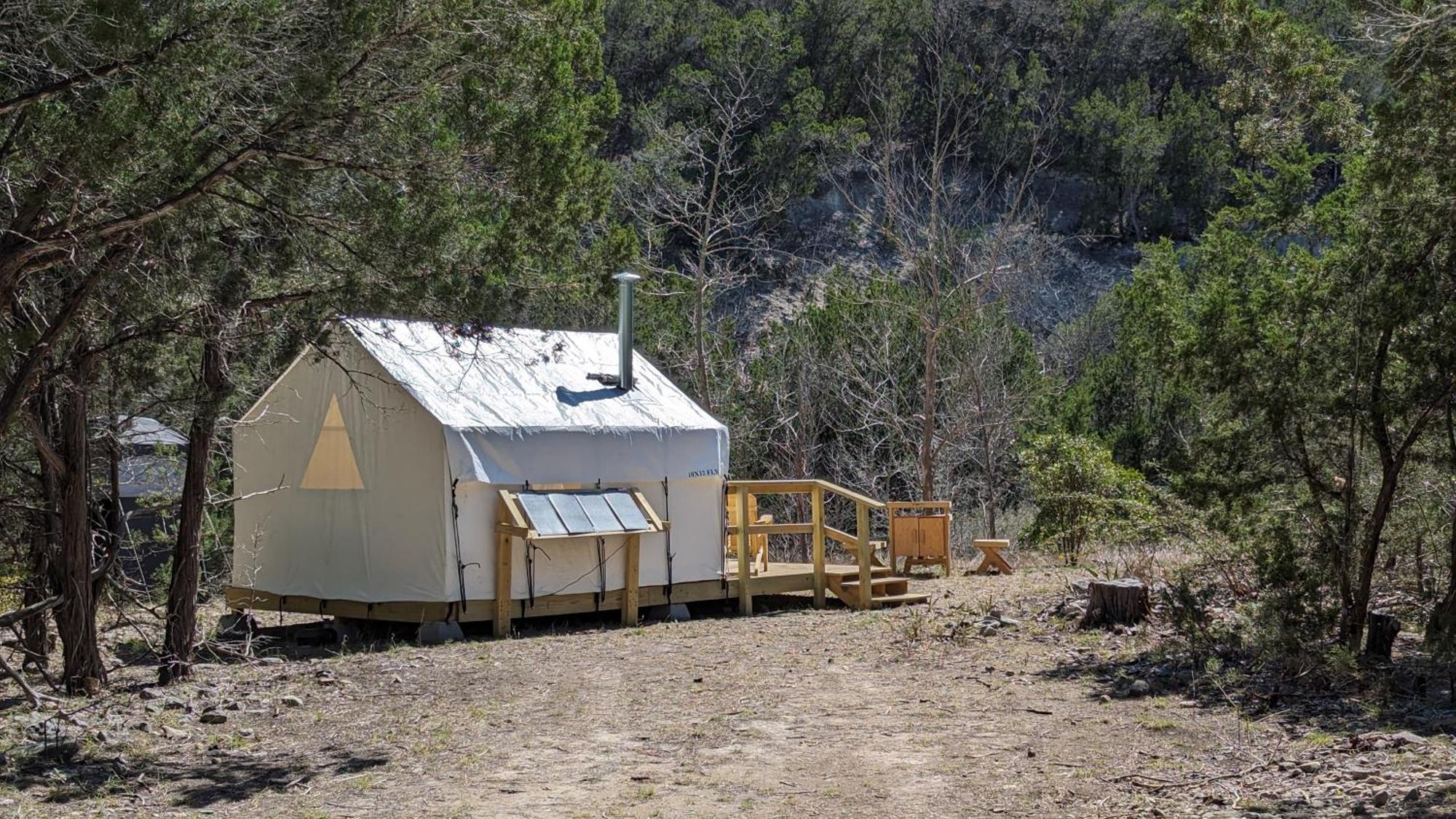 A Peace Of Heaven Cabins And Rv Vanderpool Exterior photo